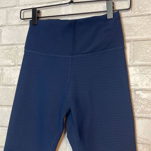 Glyder Textured Yoga Leggings XS - Picture 2 of 5